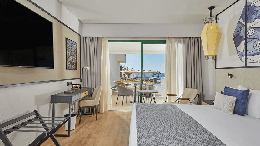 Preferred Club Double Swim Up Ocean View 